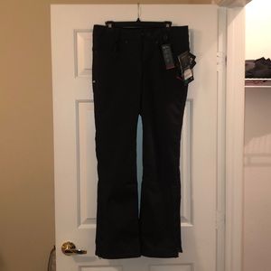 686 Snowboarding Pants. Skinny Fit. Size M.